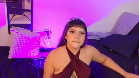 swag_hoe online show from May 7, 10:16 pm