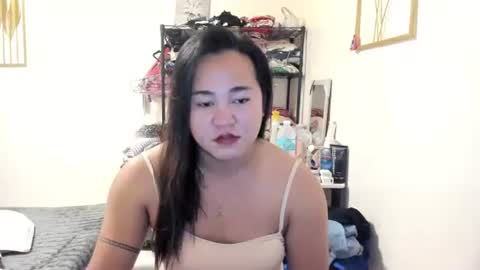 Snapshot of sweet7061 chatting on October 23, 7:43 am sweet7061 online show from October 23, 7:43 am