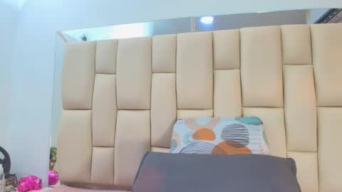 Amye  online show from November 25, 7:45 pm