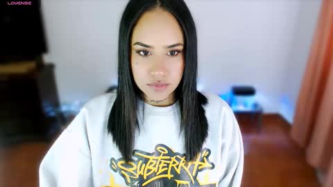 Stephanie online show from November 25, 12:04 pm