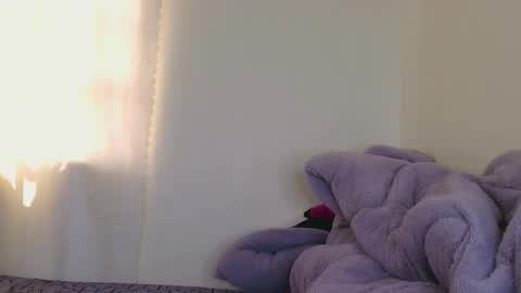 sweetheart online show from May 20, 8:43 am