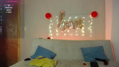 Bella Valery online show from February 14, 11:40 pm