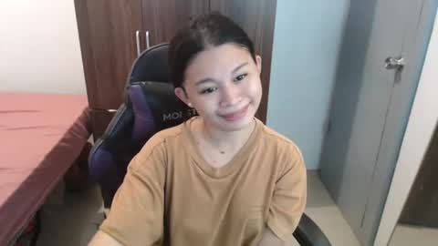 sweet_cassyxx online show from February 11, 3:21 am