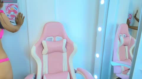 sweet_dania_ online show from March 2, 9:22 pm