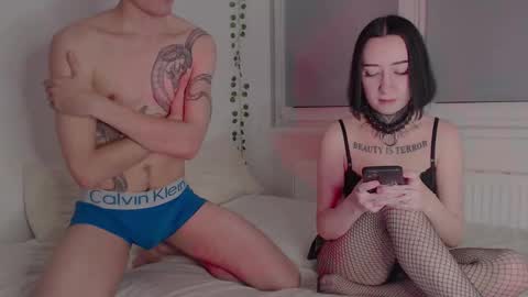 Christina  Roman online show from December 16, 7:20 pm