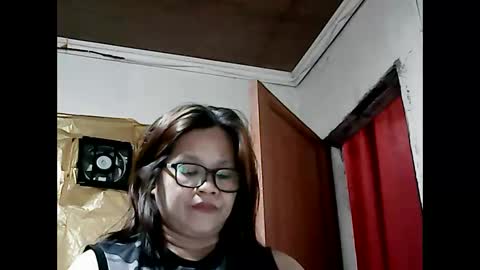 sweet_faye05 online show from March 11, 1:03 pm