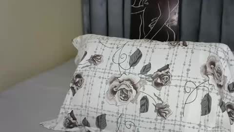 sweet_freaky online show from March 4, 9:28 am