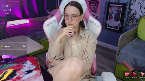 Alice online show from November 22, 4:11 am