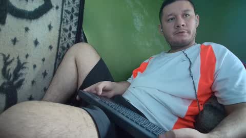 sweet_guy36 online show from September 15, 3:57 pm