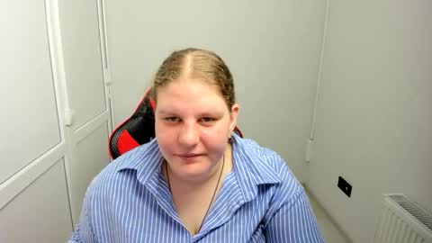 Karla online show from May 6, 7:03 am