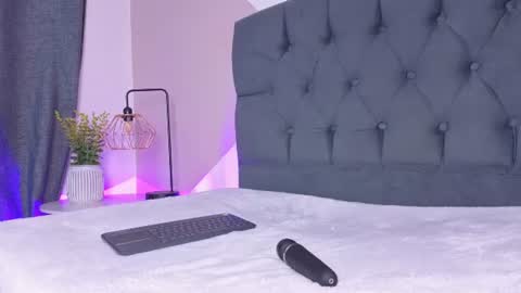 sweet_kitty_3 online show from June 17, 8:47 pm