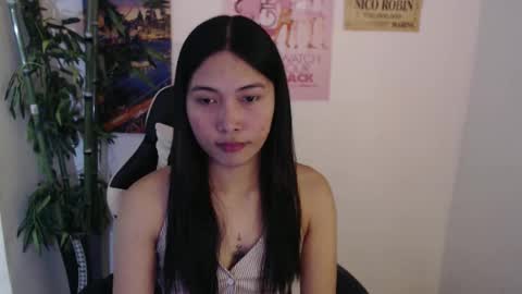 Snapshot of sweet_lady14 chatting on October 28, 2:45 am sweet_lady14 online show from October 28, 2:45 am