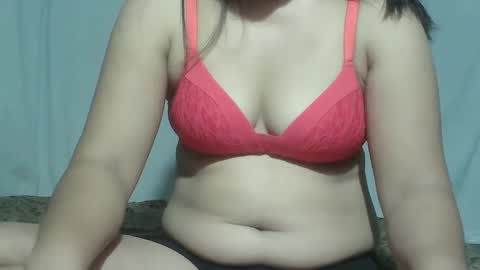 sweet_lily0613 online show from March 4, 8:49 pm