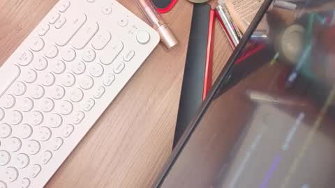 Mikki online show from February 5, 11:14 am