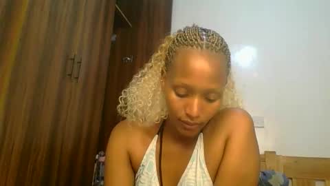 Linda online show from March 5, 5:11 pm