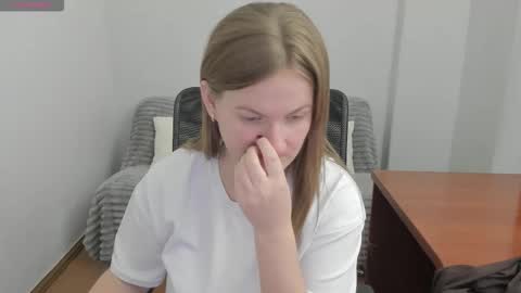 Mila online show from February 5, 12:03 am