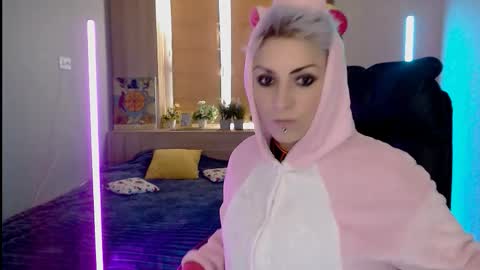 sweet_n_strong online show from February 4, 12:31 pm