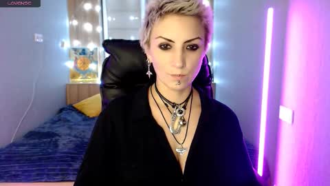 sweet_n_strong online show from November 23, 5:33 pm