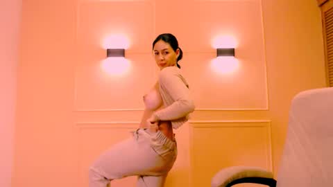 My name is Catalina. Please say hello I like to chat with you. If you have requests please use tip online show from November 18, 3:42 am