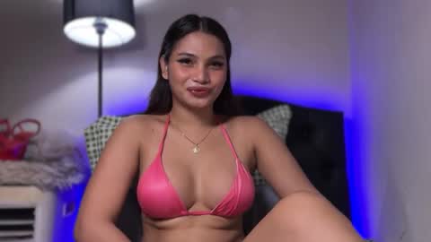 Snapshot of sweet_scarllet12 chatting on October 14, 6:55 pm SCARLLET online show from October 14, 6:55 pm
