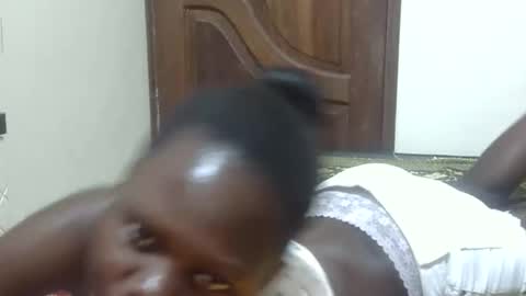 Snapshot of sweet_sharon01 chatting on September 14, 10:44 pm Sharon online show from September 14, 10:44 pm