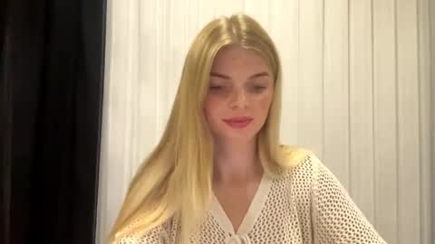 Mira online show from September 24, 8:37 pm