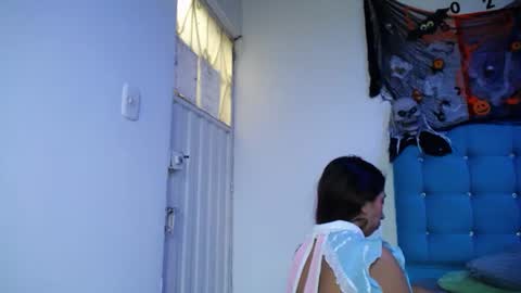 Snapshot of sweet_skylove_ chatting on October 9, 3:17 pm Adriana online show from October 9, 3:17 pm