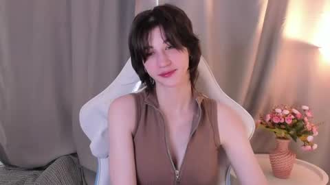 Carolina Lu online show from June 17, 2:38 am