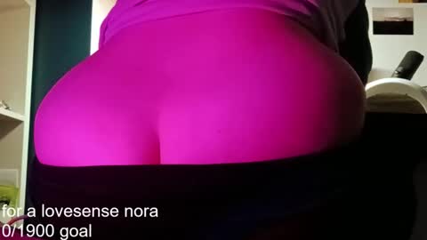 sweetcalciferr online show from November 23, 3:21 pm