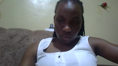 sweetdiva2012 online show from March 22, 1:15 pm