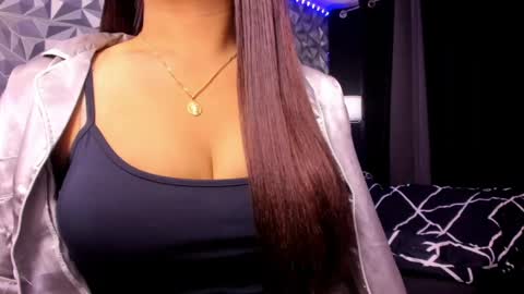 sweetest_one4 online show from June 1, 6:48 am