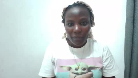 sweetfel online show from April 19, 7:05 pm