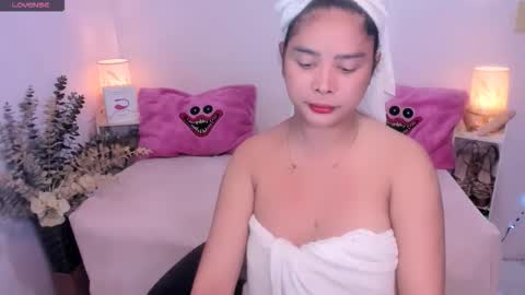 janelle online show from September 28, 9:35 pm