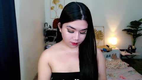 Snapshot of sweetgirl_mayxx chatting on October 12, 1:09 am May online show from October 12, 1:09 am