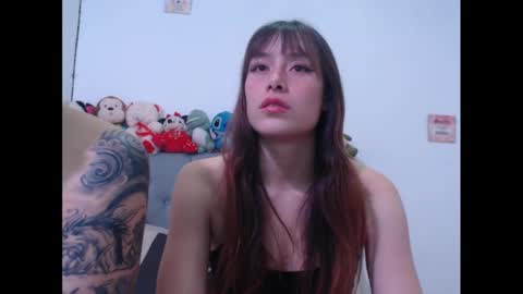 Snapshot of sweethoney22_ chatting on February 21, 4:07 am Sabrina y Eliot online show from February 21, 4:07 am