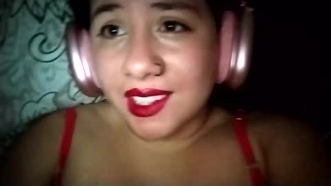 Snapshot of sweetie__annie chatting on March 8, 3:50 am Ana Mara i cant Make noise My family is here online show from March 8, 3:50 am