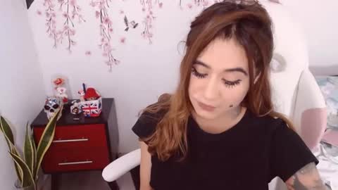 karen online show from October 25, 5:02 pm