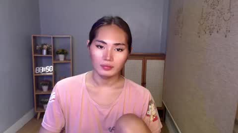 Snapshot of sweetladyboyx chatting on March 11, 2:42 am   online show from March 11, 2:42 am