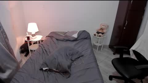 Lian online show from March 16, 3:42 am