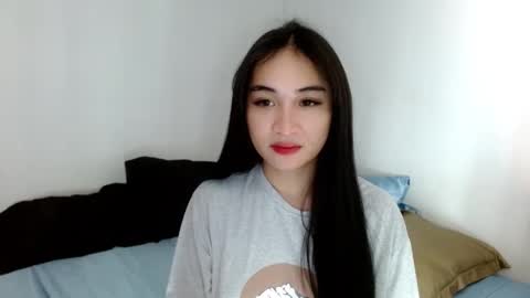 Lilly online show from February 21, 4:07 am