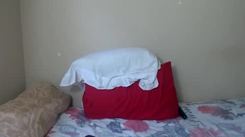 Snapshot of sweetlipss_ chatting on October 1, 11:09 am sweetlipss_ online show from October 1, 11:09 am