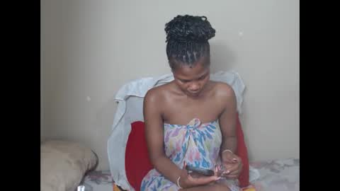 Snapshot of sweetlipss_ chatting on October 12, 3:10 am sweetlipss_ online show from October 12, 3:10 am