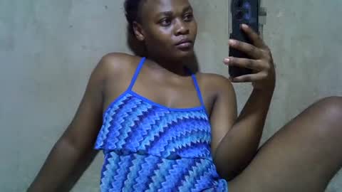 sweetlove982903 online show from July 11, 12:41 pm