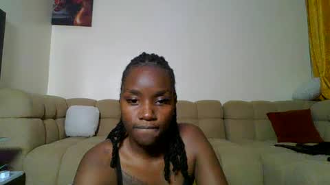 sweetluna online show from June 25, 6:46 pm