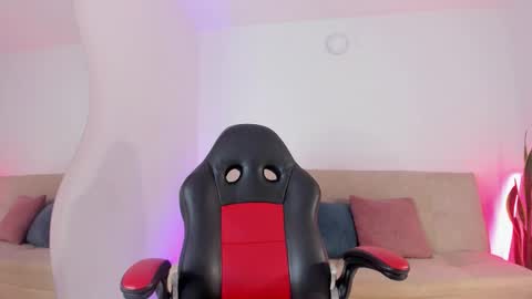 instagram sweetluna 0 online show from November 28, 9:05 am