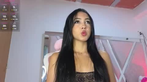 Mia  online show from February 25, 12:16 pm