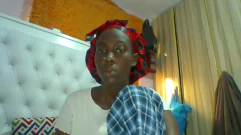 Novah girlie online show from June 1, 8:04 am