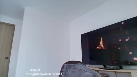 Sara Sofia   Libra     online show from April 18, 8:09 pm