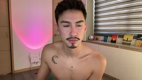 Andy  online show from November 17, 5:15 pm