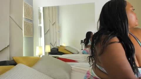 Sweet online show from April 18, 8:20 pm